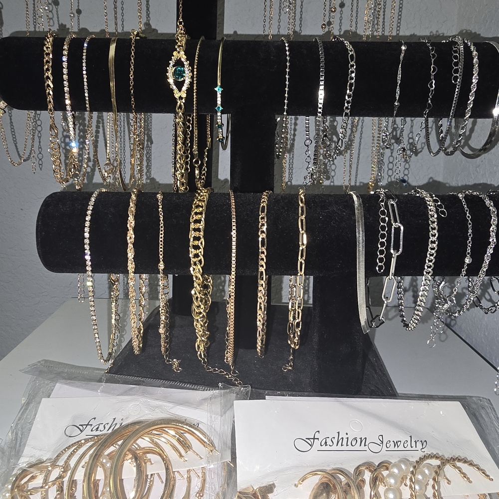 Elegant Gold and Silver Jewelry 50+pieces Of Necklaces Bracelets And Earrings - Picture 2 of 9